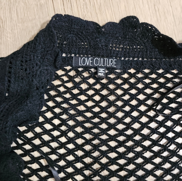 Love Culture Black Crochet Shrug Cocoon Sweater M/L - Picture 2 of 4
